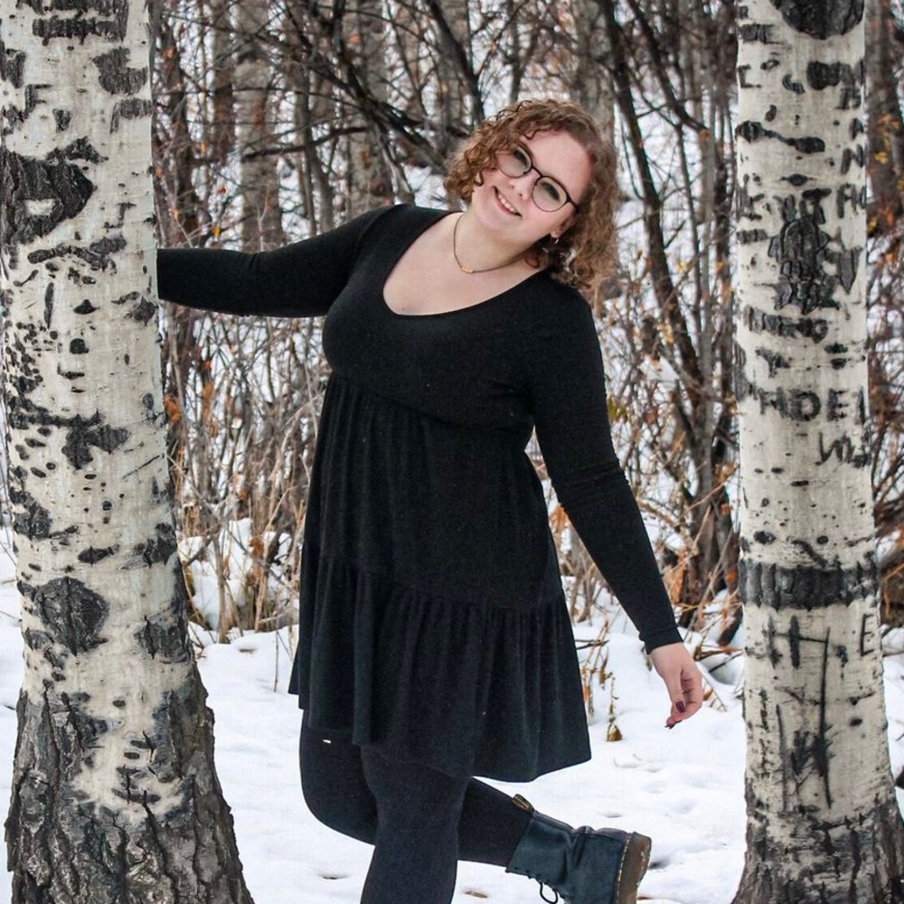 Meet your Posher, Abigail